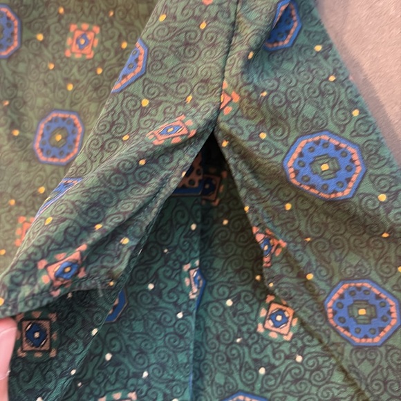 Veronica Beard Silk Deep Green Patterned Blouse - Picture 9 of 10